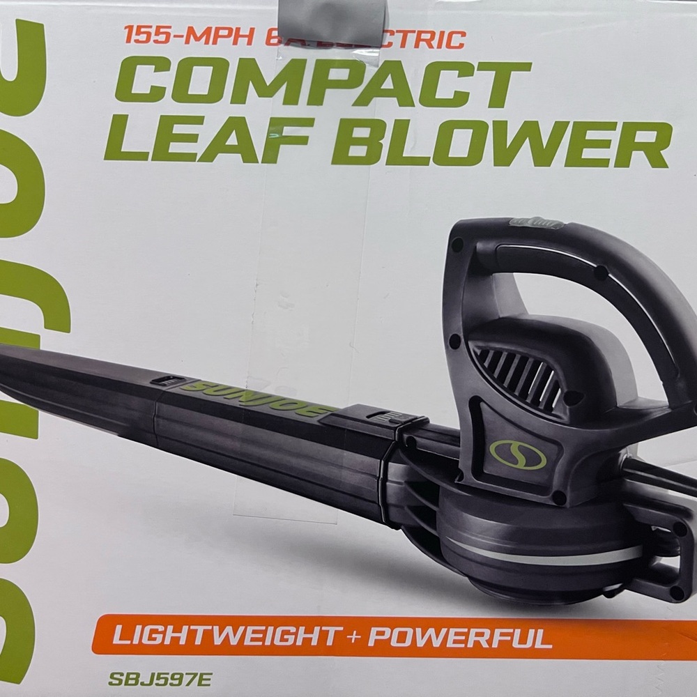 Black Compact Leaf Blower (can also be used for snow blowing)